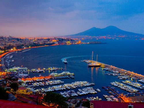 porto di napoli foto